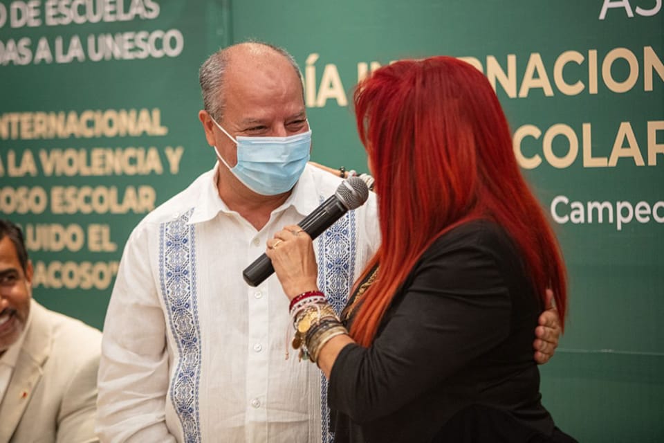 Día internacional  contra la violencia y acoso escolar