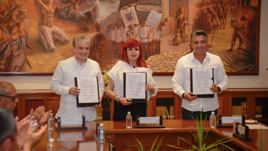 Firma de convenio para el otorgamiento de becas