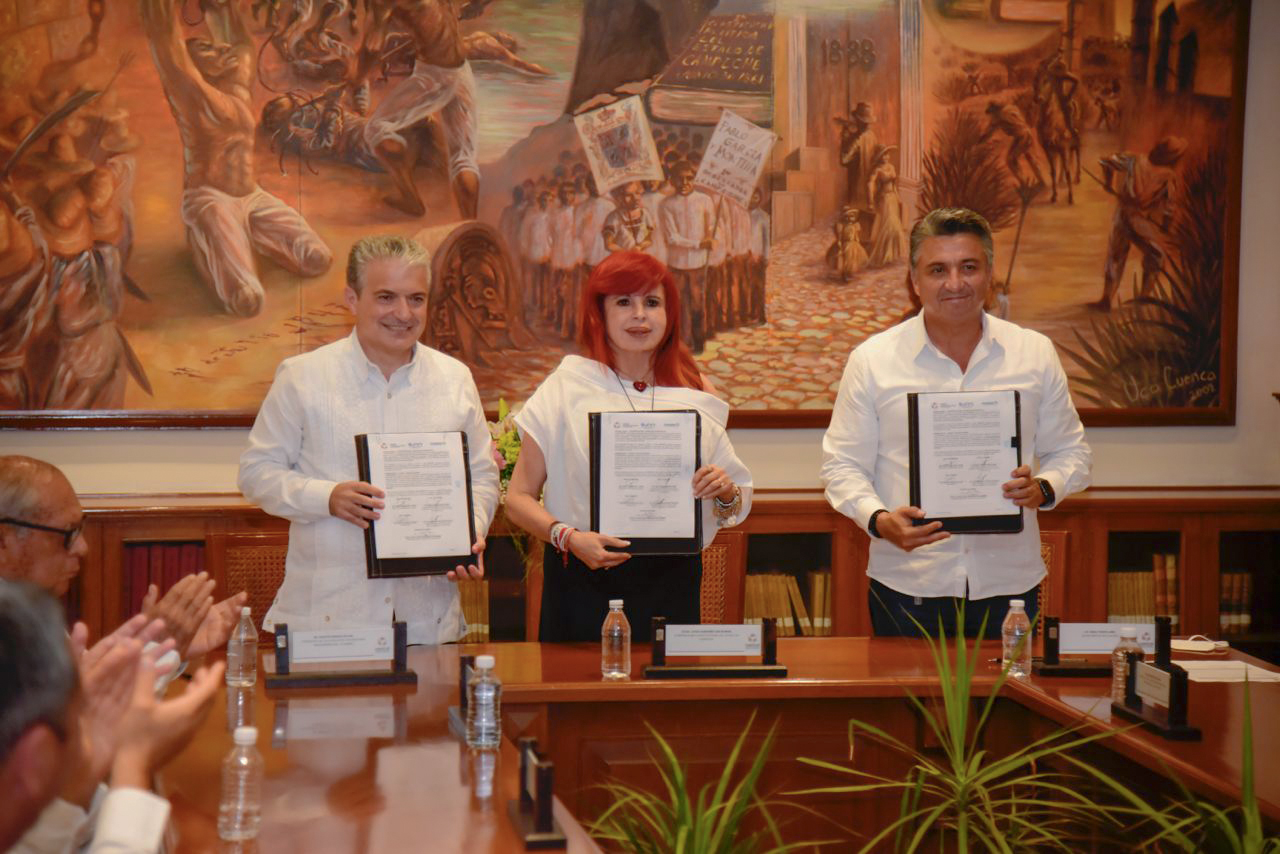 Firma de convenio para el otorgamiento de becas