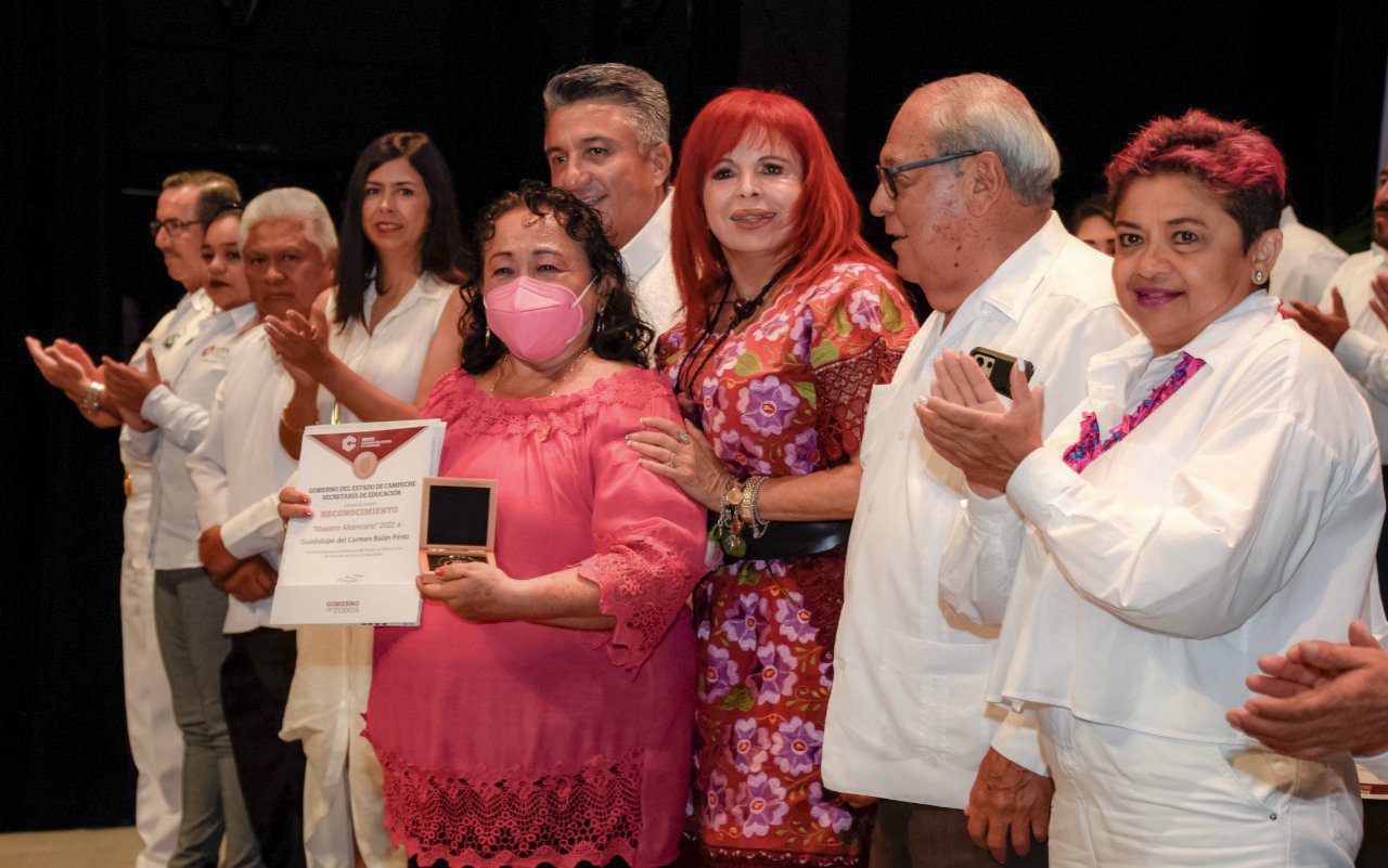 Ceremonia de entrega de reconocimientos condecoración “Maestro Altamirano”, “Maestro Rafael Ramírez”, “Luis Álvarez Barret” y “Maestro Emérito 2022”.