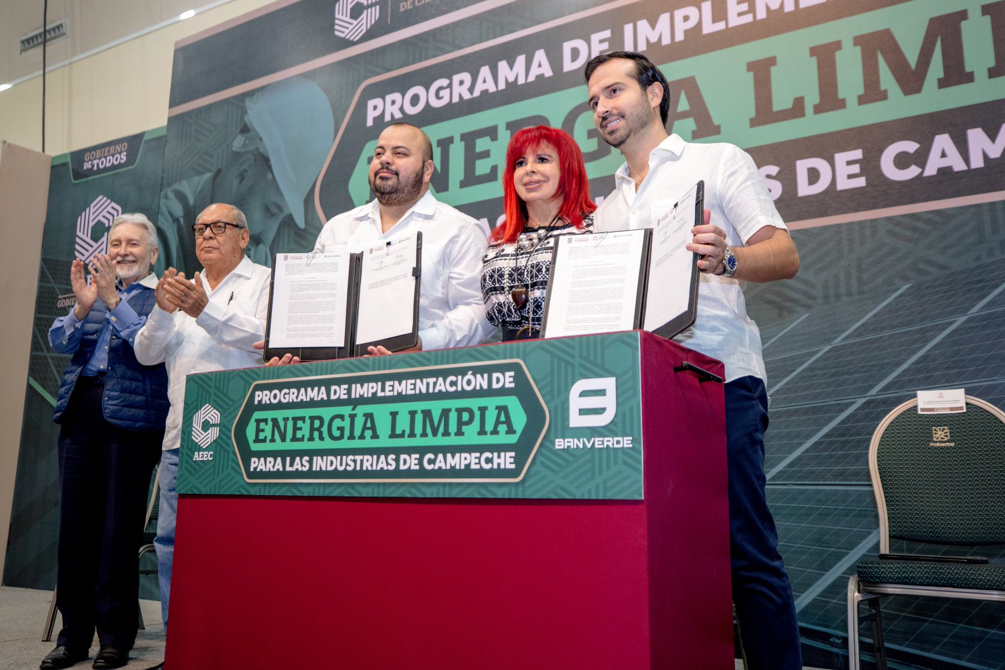 Firma de convenio con Banverde para el Programa de Implementación de Energía Limpia.