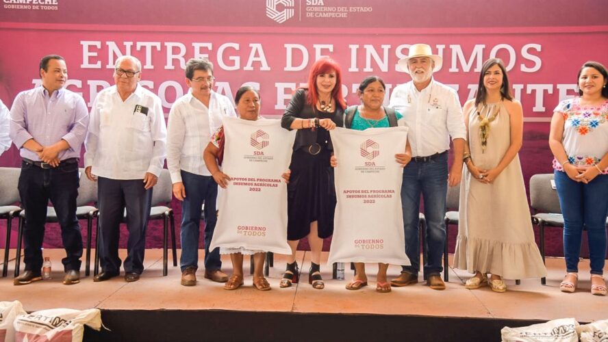 Entrega de Insumos Agrícolas y Fertilizantes