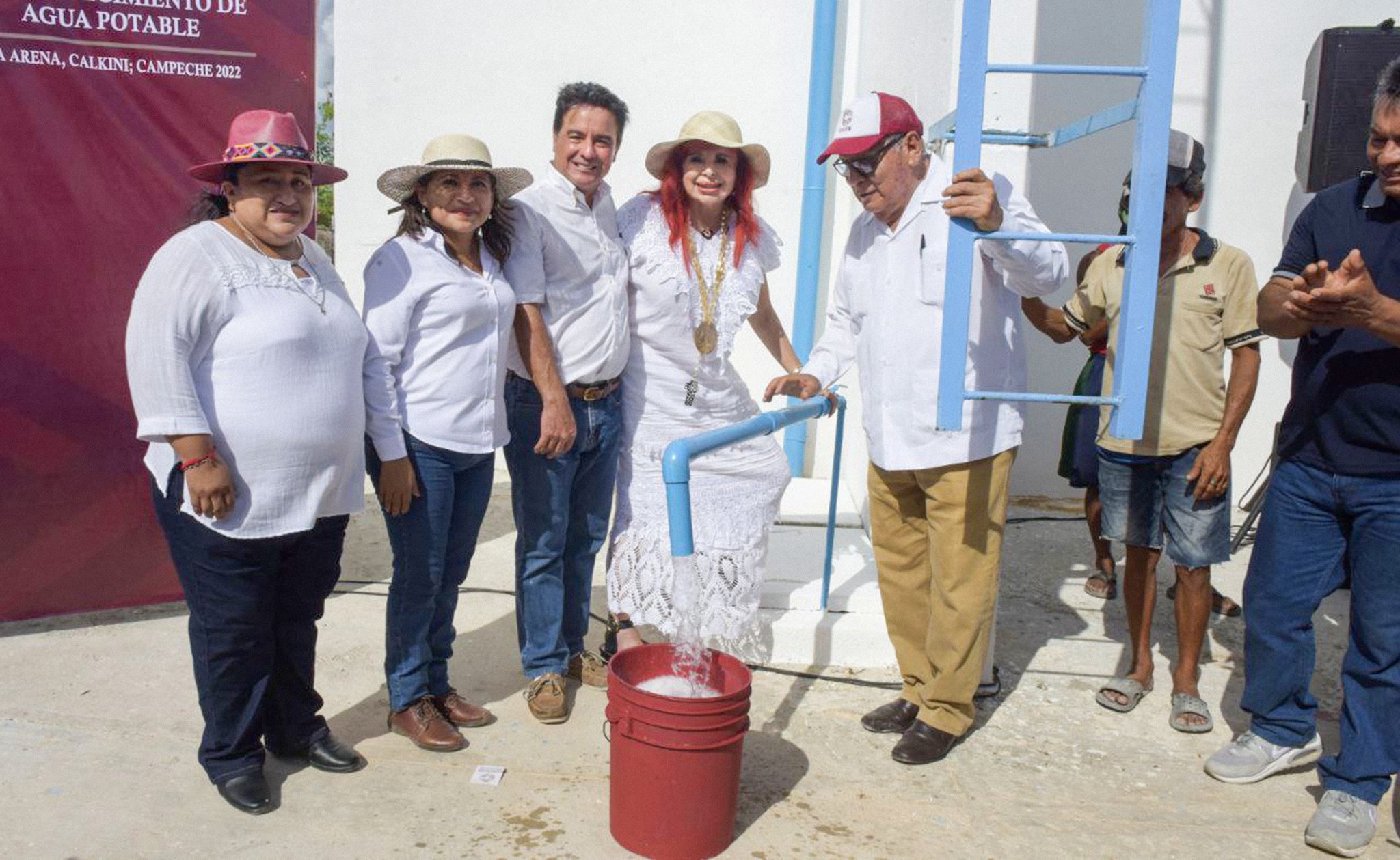 Inauguración del Sistema de Abastecimiento de Agua Potable en Isla Arena, Campeche