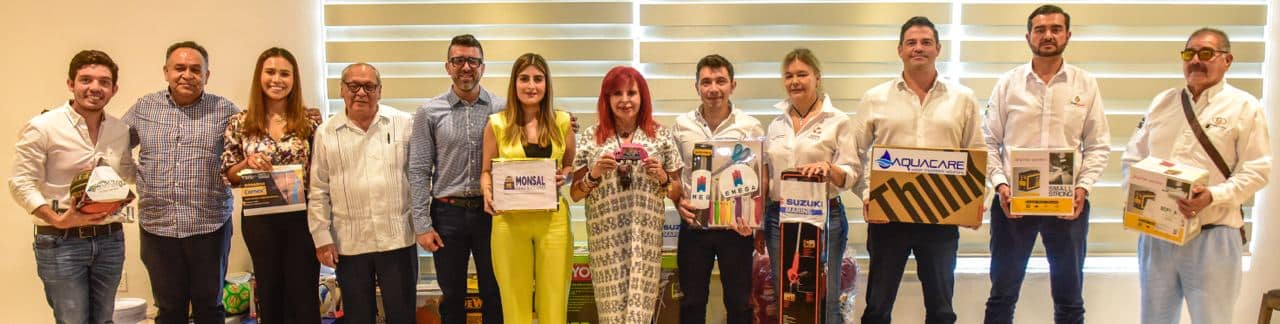Empresarios carmelitas hacen donaciones para el CERESO
