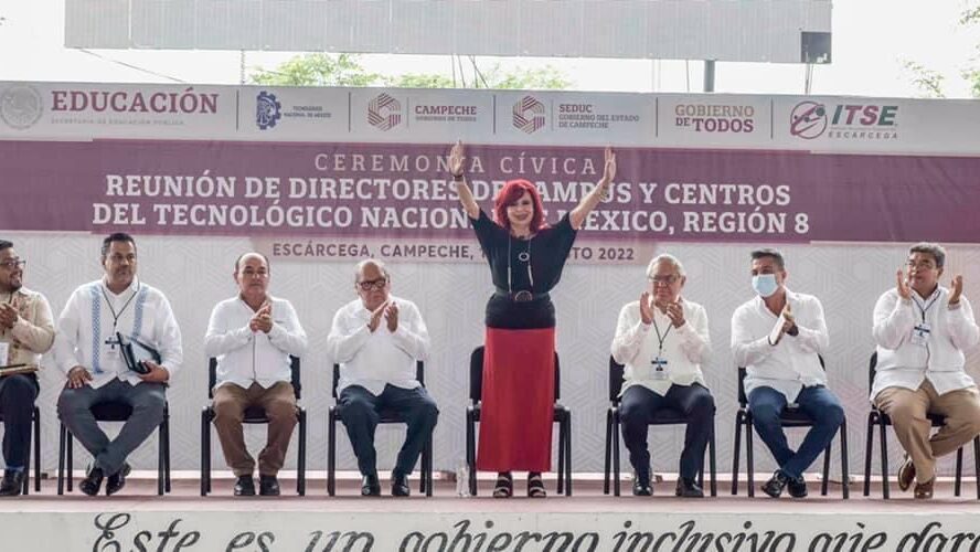 Ceremonia Cívica. Reunión de directores de campus y centros del Tecnológico Nacional de México región 8.