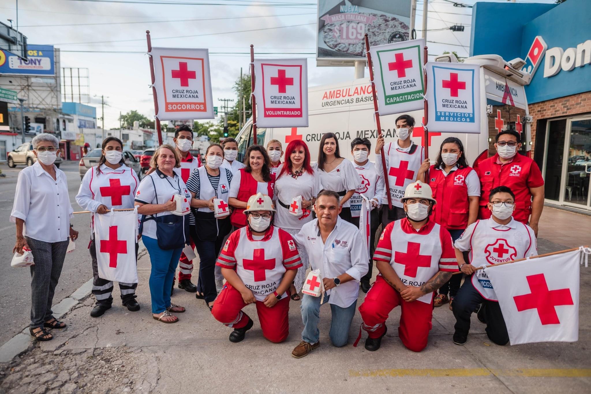 Recaudación de donativos en el marco de la Colecta Anual de la Cruz Roja.