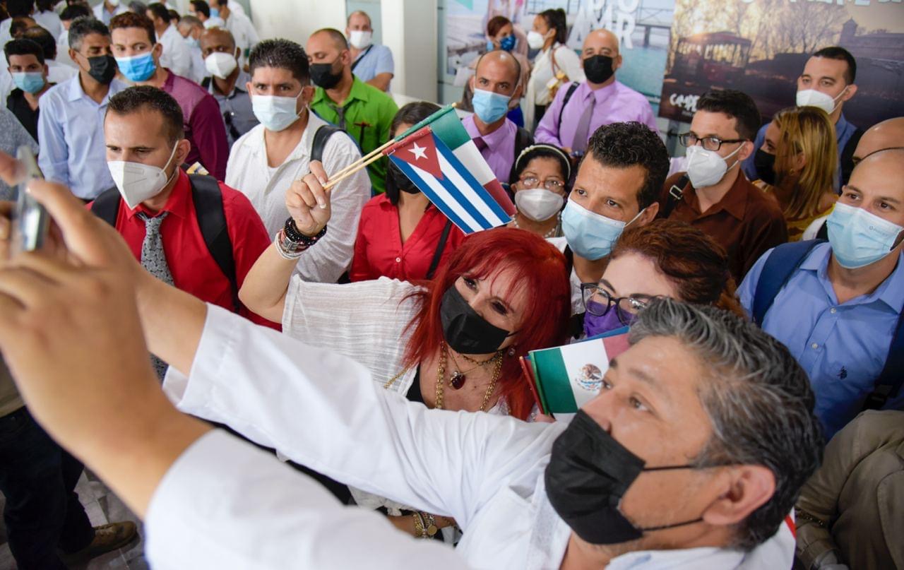 Llegada de médicos cubanos a Campeche