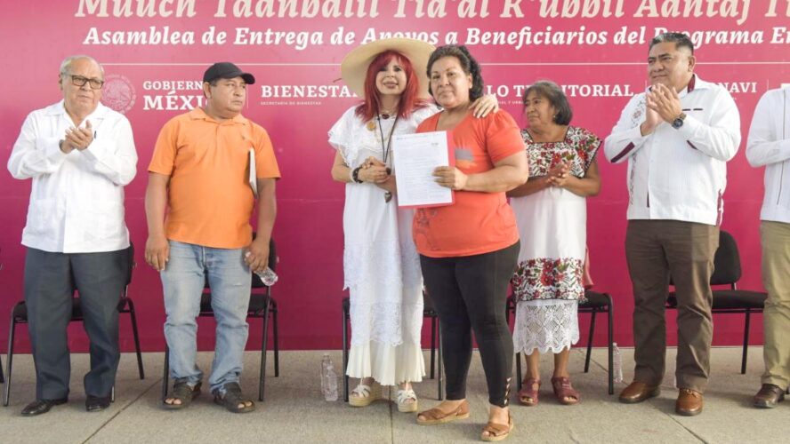 Asamblea de Entrega de Apoyos a Beneficiarios del Programa Emergente de Vivienda