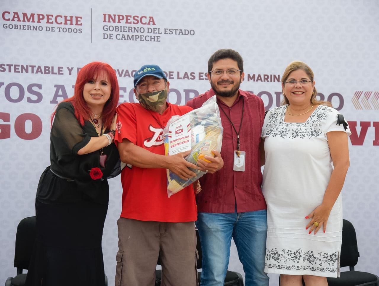 Entrega de Apoyos al Sector Pesquero