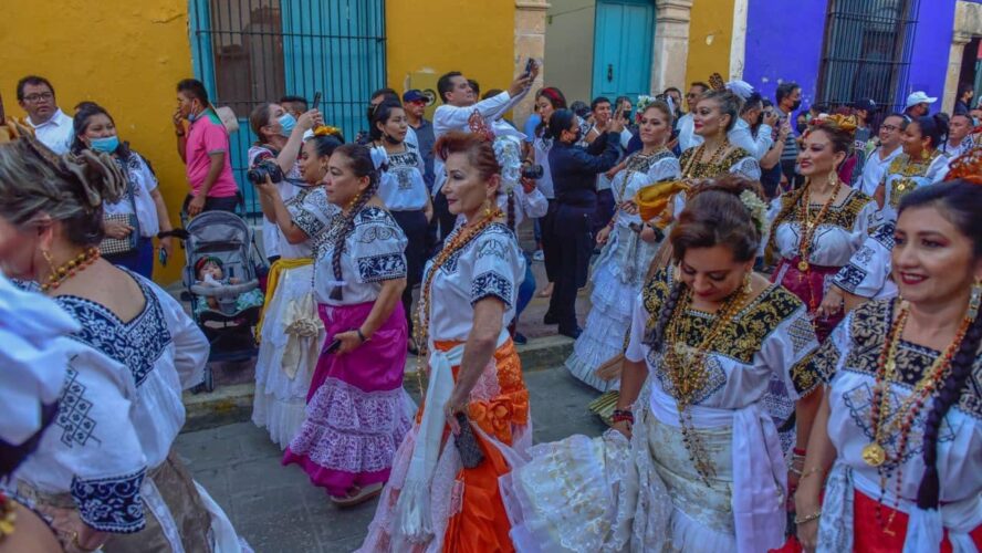 Reviviendo el Desfile de la Campechanidad