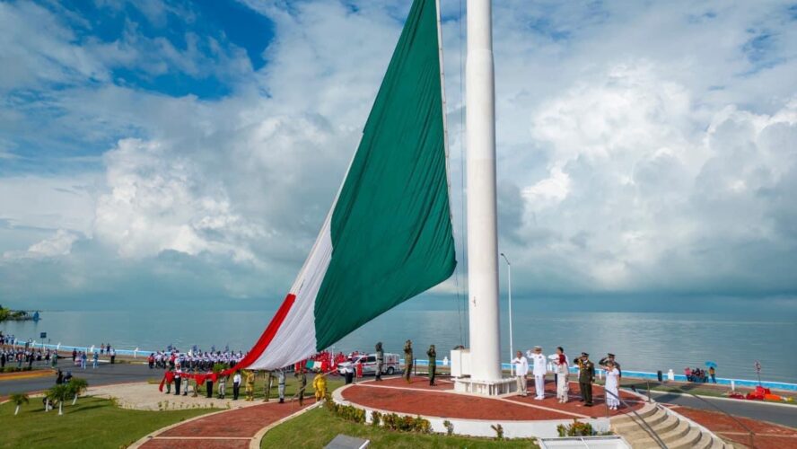 Izamiento de la Bandera Nacional