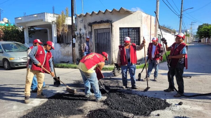 Bacheo del Jaguar en el barrio de San José