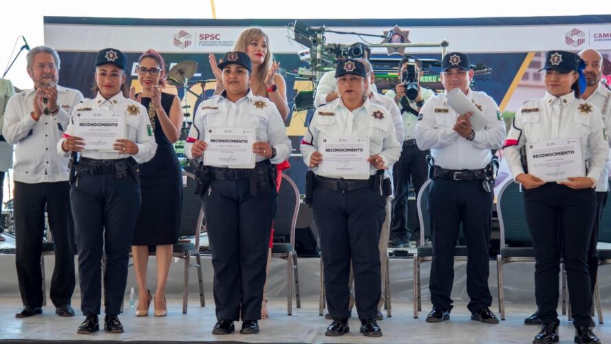 Premio al Mérito Policial al comandante Luis Carlos Matos Gutiérrez y reconocimientos a agentes destacados