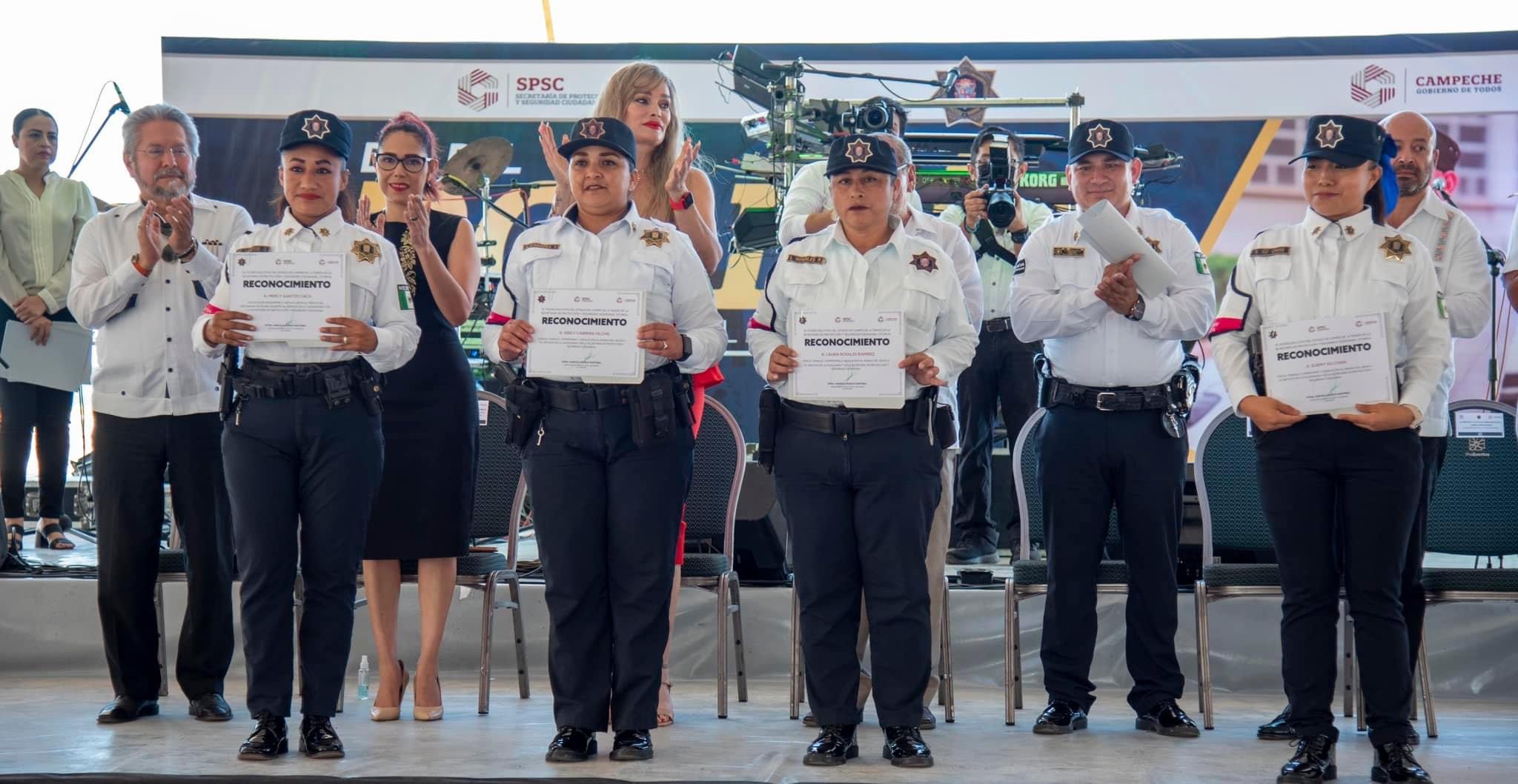 Premio al Mérito Policial al comandante Luis Carlos Matos Gutiérrez y reconocimientos a agentes destacados
