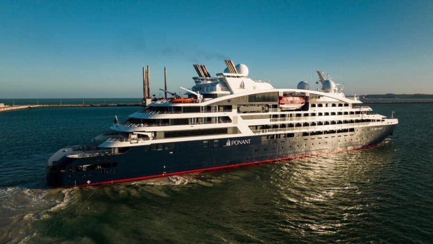 Llegada del crucero Le Bellot