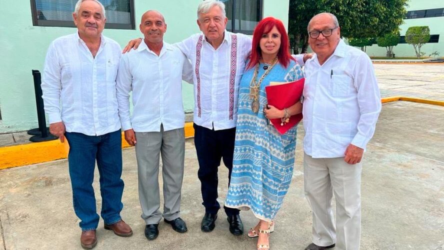 Supervisando los avances del proyecto Tren Maya