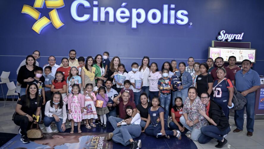 Centro Asistencial María Palmira Lavalle lleva a sus niños, niñas y adolescentes al cine