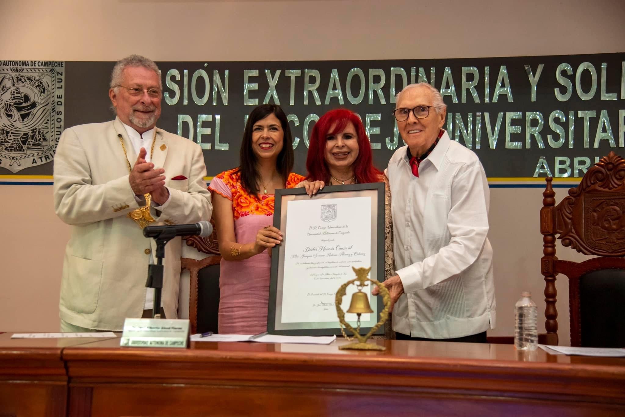 Sesión Extraordinaria y Solemne del H. Consejo Universitario