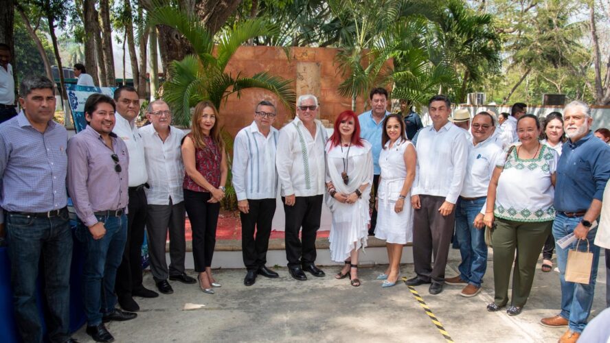 Visita al Centro Apicultores de Champotón, S.P.R. de R.L. y  la Feria de Investigación y Vinculación con el Sector Productivo del Estado