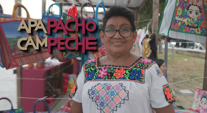 Apapacho Campeche en la Plaza de la República