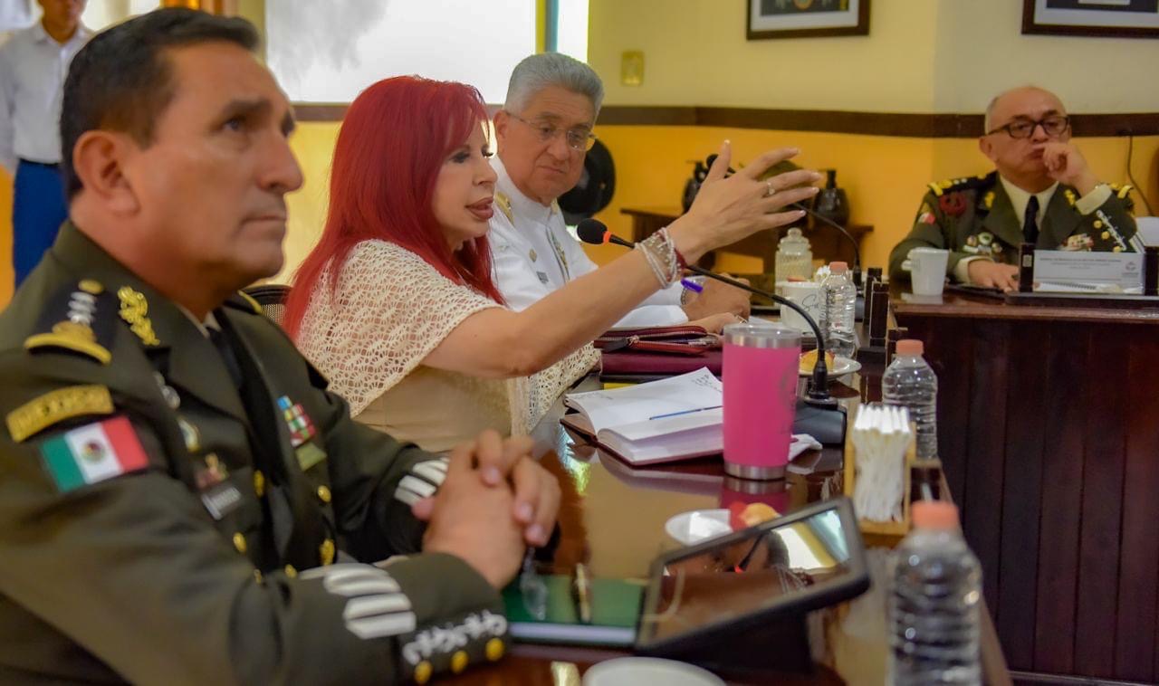 Trabajando a favor de los campechanos