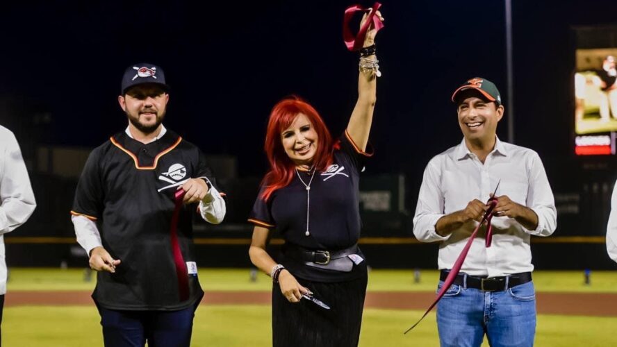 Inauguración de la remodelación del estadio Nelson Barrera Romellón.
