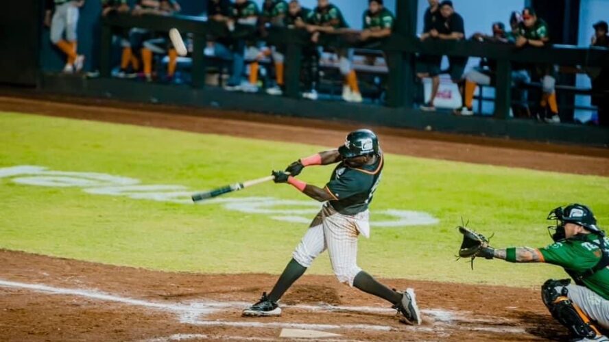 Gran juego de Piratas de Campeche vs Leones de Yucatán