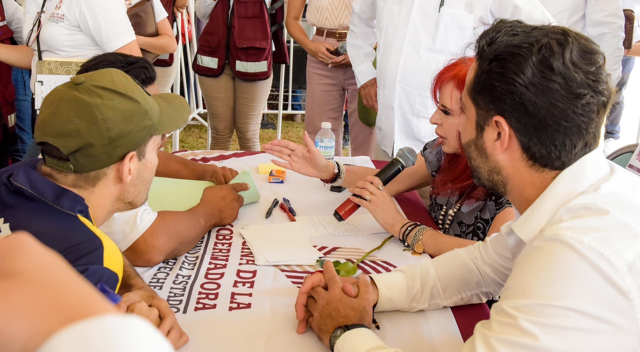 Módulo de atención ciudadana de la Caravana del Jaguar, en Carmen