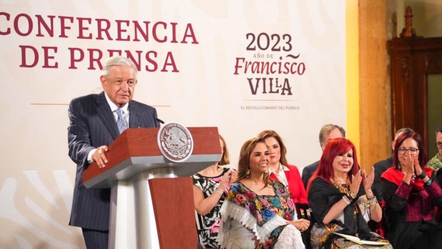Junto al Presidente Andrés Manuel López Obrador en la Conferencia Matutina
