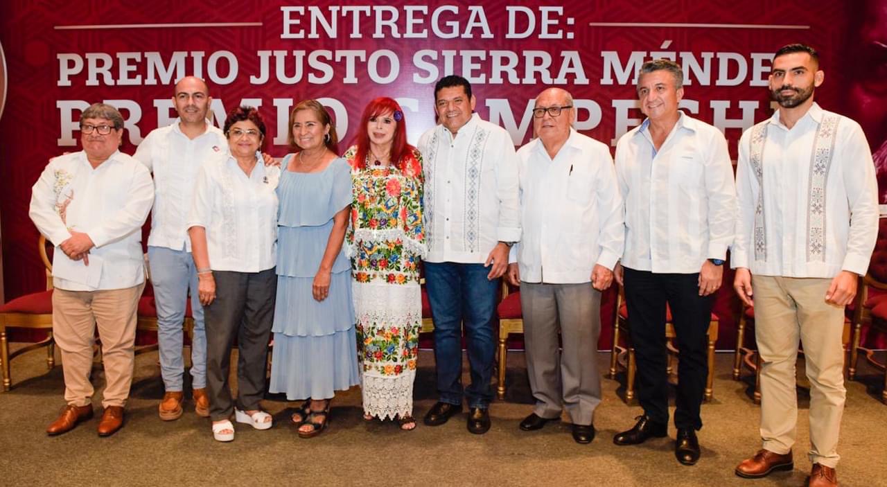 Entrega de Premio Justo Sierra Méndez