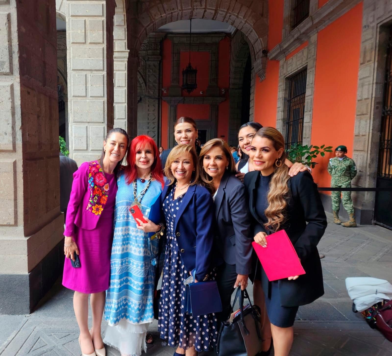 Reunión con el Presidente para tratar asuntos de los programas sociales