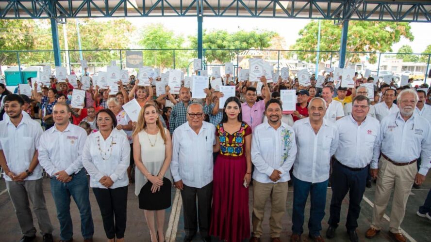 Cumpliendo con la Certeza Jurídica en el Estado. Entrega de Escrituras, Títulos de Propiedad y Certificados Agrarios.