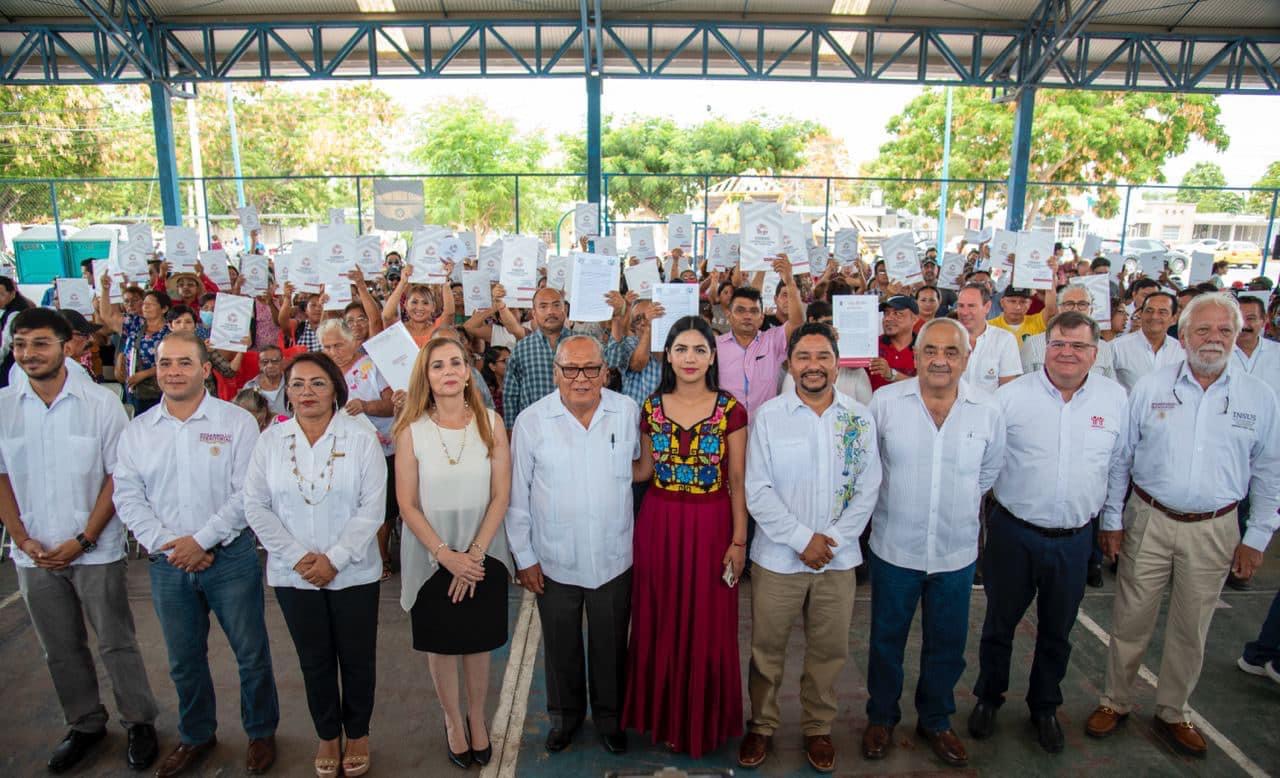 Cumpliendo con la Certeza Jurídica en el Estado. Entrega de Escrituras, Títulos de Propiedad y Certificados Agrarios.