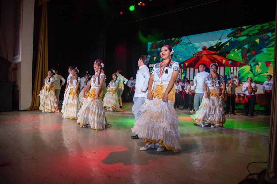 Disfrutando de una Noche Cultural en Campeche