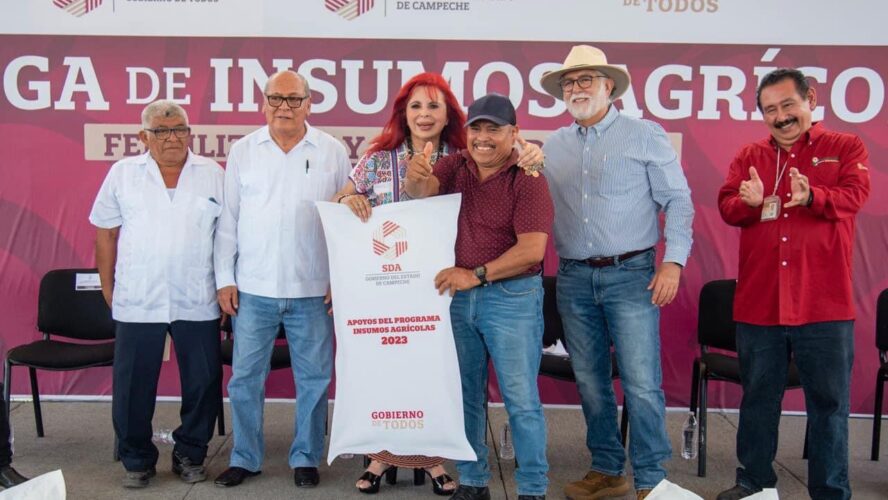 Entrega de Insumos Agrícolas