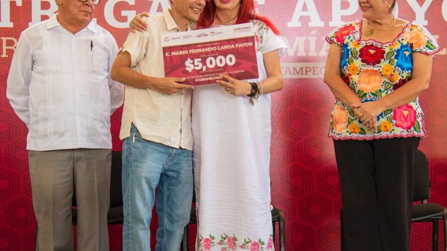 Entrega de Apoyos del Programa Economía Familiar