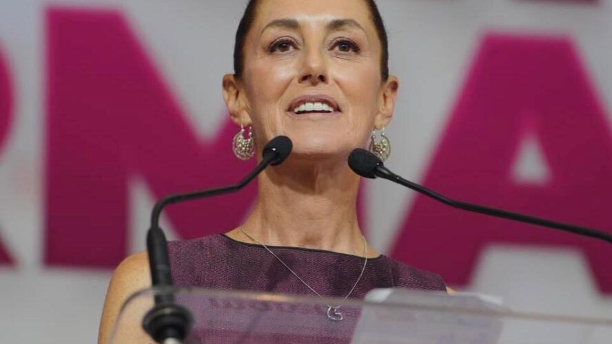 Claudia que orgullo que seas quien defenderá nuestro movimiento con lealtad y patriotismo.