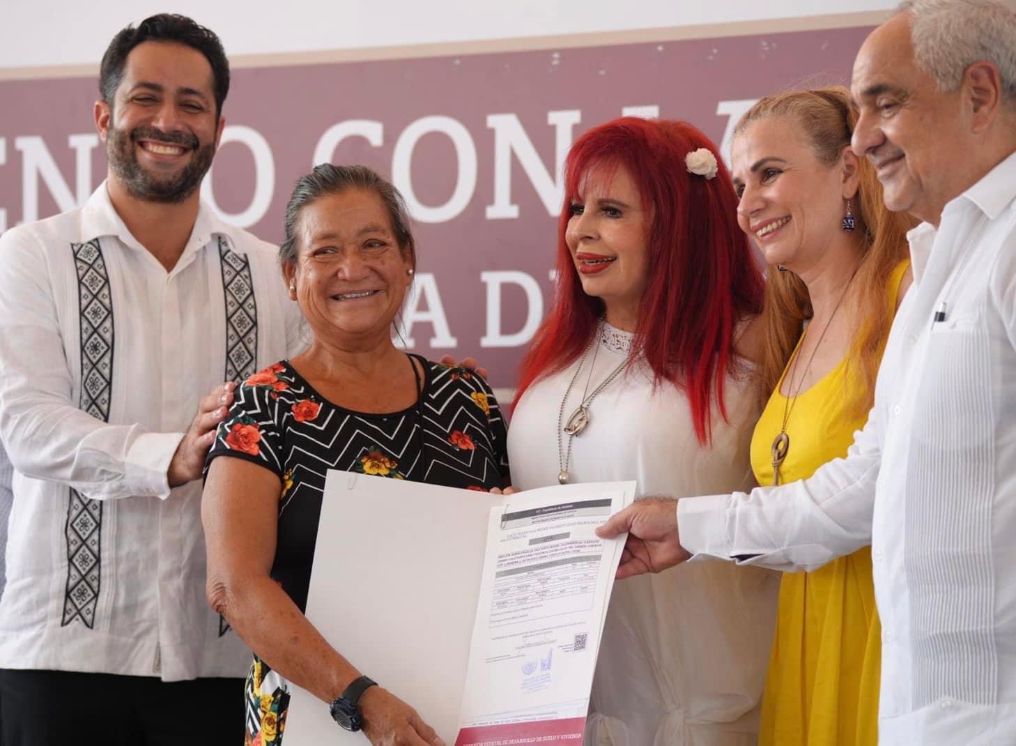 Entrega de Escrituras Públicas de Propiedad