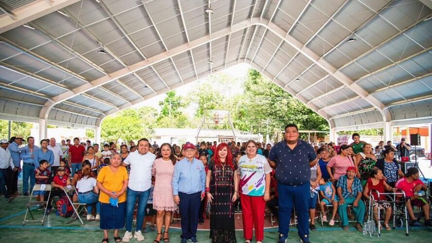 Inauguración de la cancha de usos múltiples de la localidad de Chemblás
