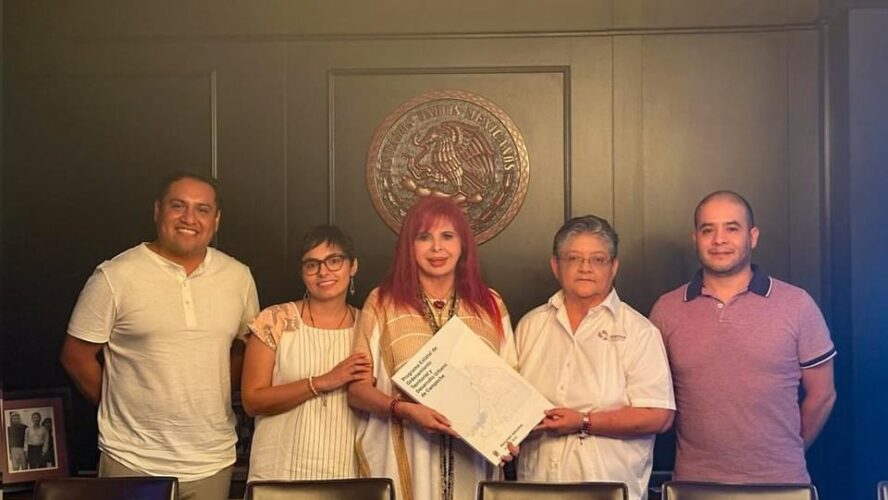 Recibí el Programa Estatal de Ordenamiento Territorial y Desarrollo Urbano de Campeche