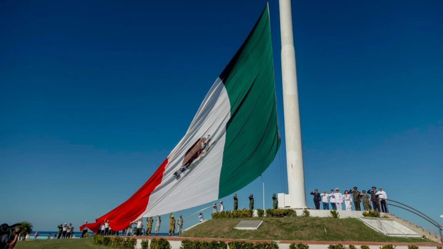 Ceremonia de Izamiento del Lábaro Patrio