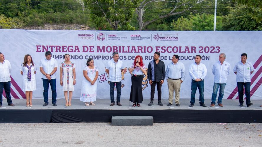 Entrega de Mobiliario Escolar 2023