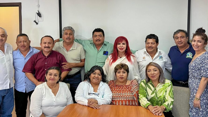 Visitando a los secretarios municipales y seccionales del Sindicato Único de Trabajadores al Servicio de los Poderes, Municipios e Instituciones Descentralizadas