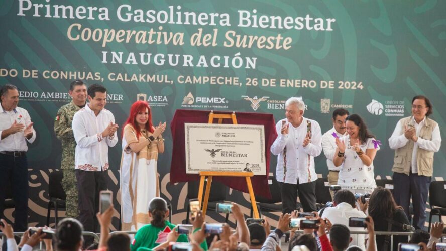 Inauguración de la primera Gasolinera del Bienestar Cooperativa del Sureste en Campeche, en la localidad de Conhuas, Calakmul.