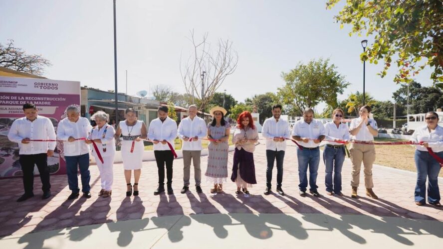 Inauguración de la reconstrucción del Parque de la Madre