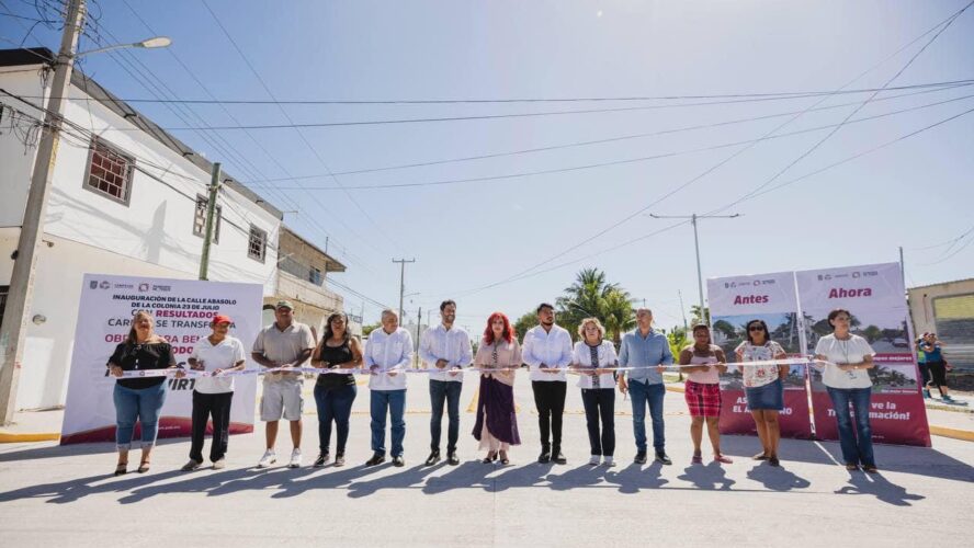Inauguración de la construcción de pavimentación de la calle Abasolo