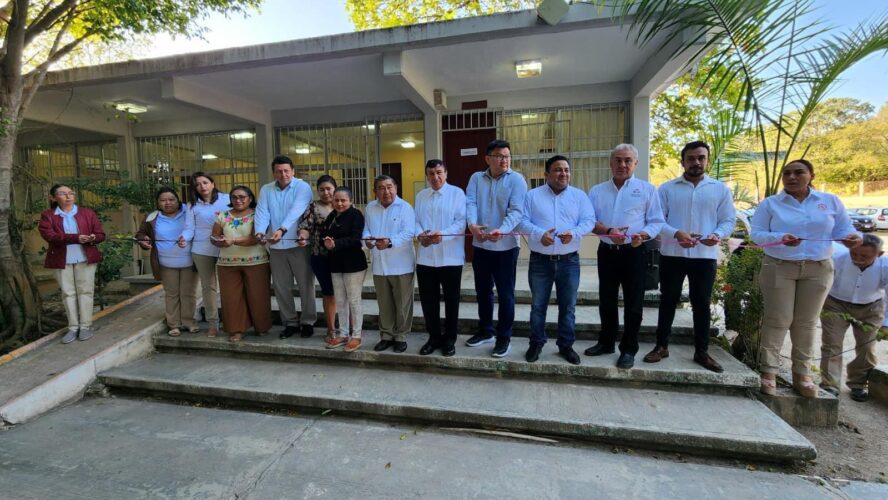 Entrega de las obras ejecutadas en la Secundaria General #15 Luis Álvarez Barret