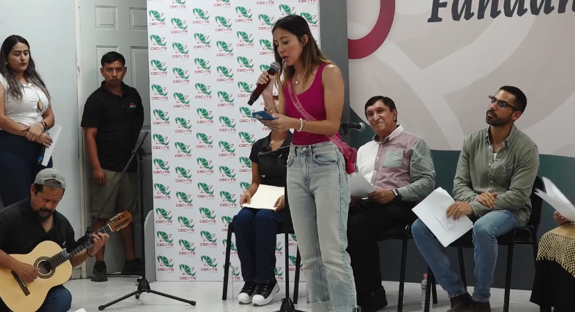 Poema cantado por Naiki