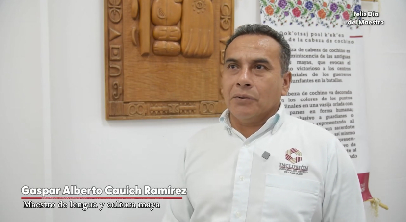 Gaspar es un maestro que imparte clases de lengua y cultura maya