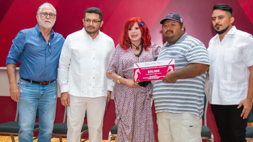 Entrega de apoyos a los sectores ribereño y acuicola